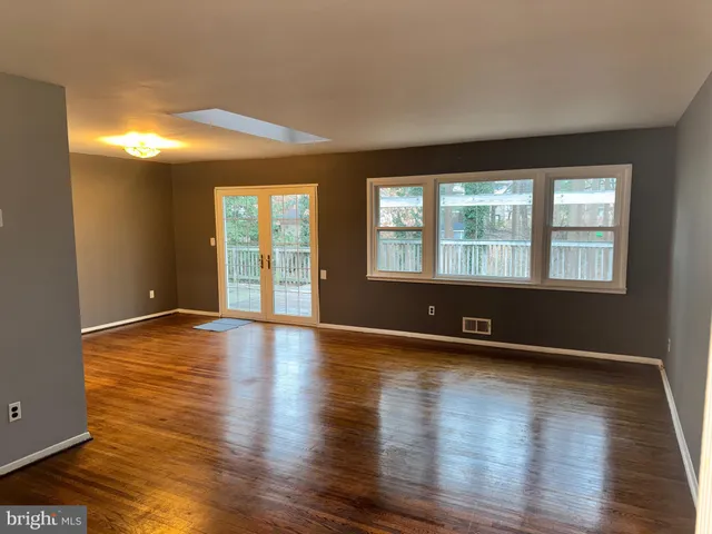 $750,000 | 6703 Greenview Lane, Springfield, VA 22152