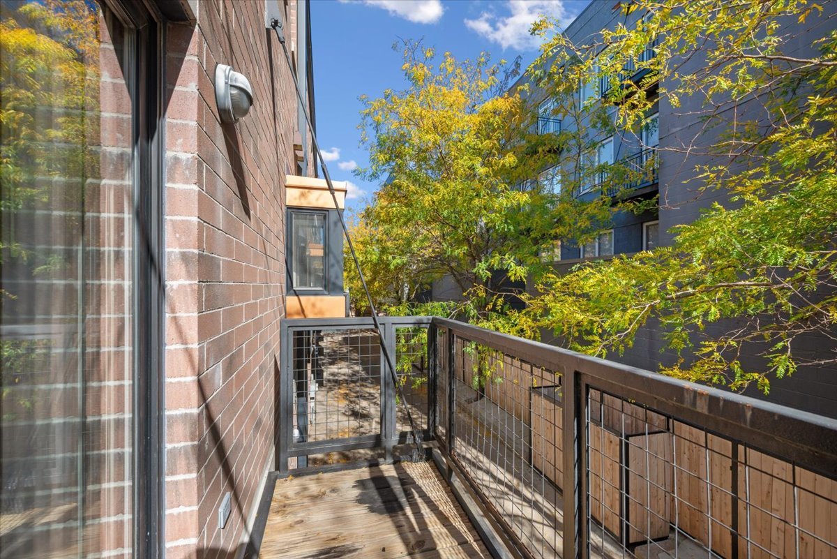 2225 West Madison Street, Unit 7 Chicago, IL 60612 - Photo 28 of 32 a view of balcony with furniture