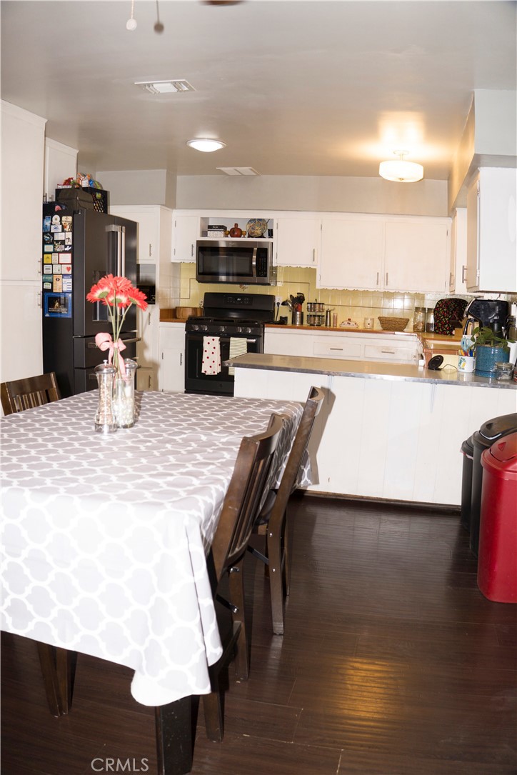13033 Chief Joseph Road Apple Valley, CA 92308 - Photo 6 of 20
