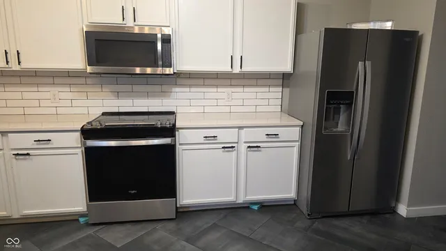 $347,000 | 1359 Brooks Drive, Greenwood, IN 46143