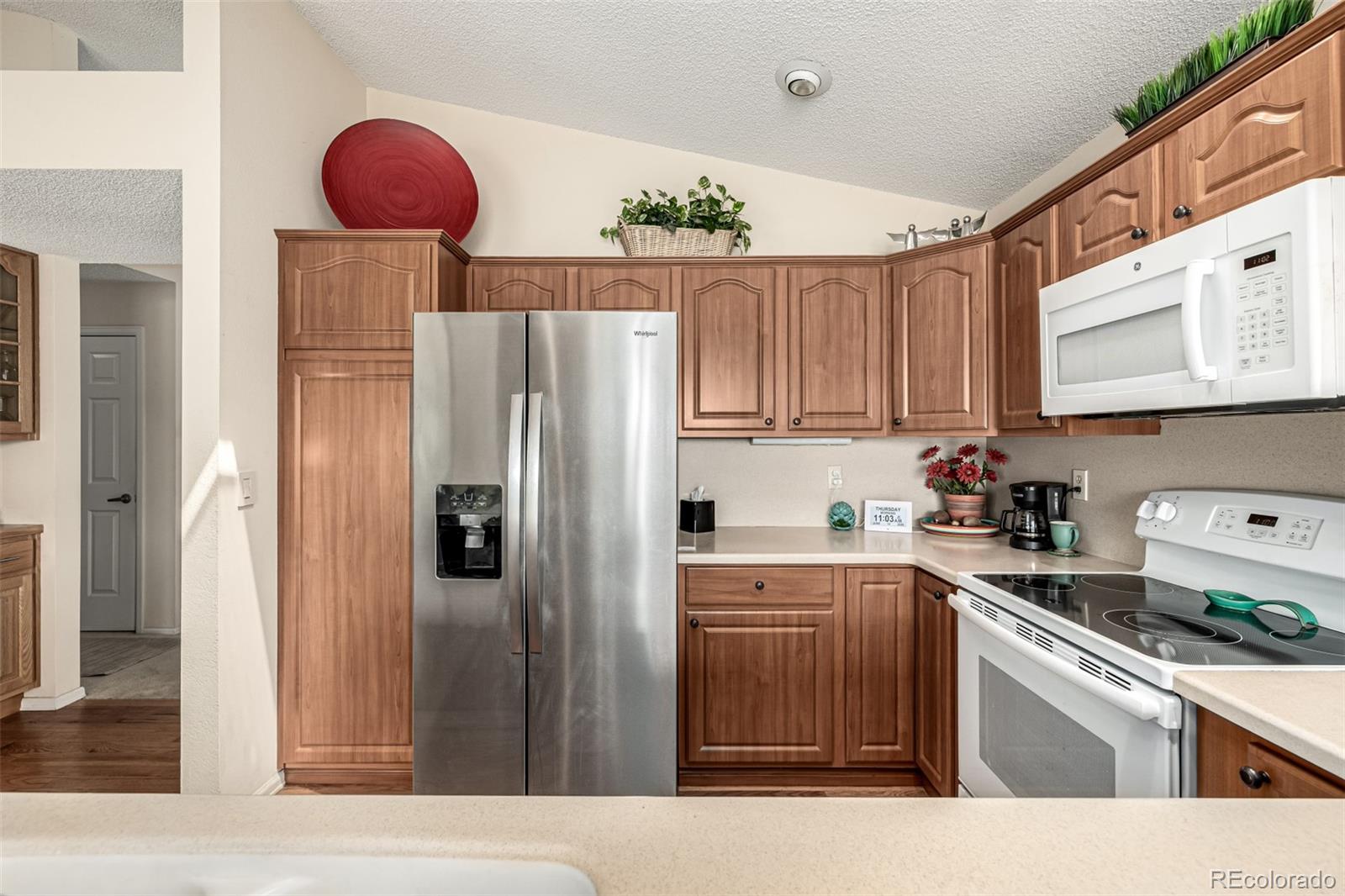 34 Sutherland Court Highlands Ranch, CO 80130 - Photo 11 of 47 Gallery Image 11