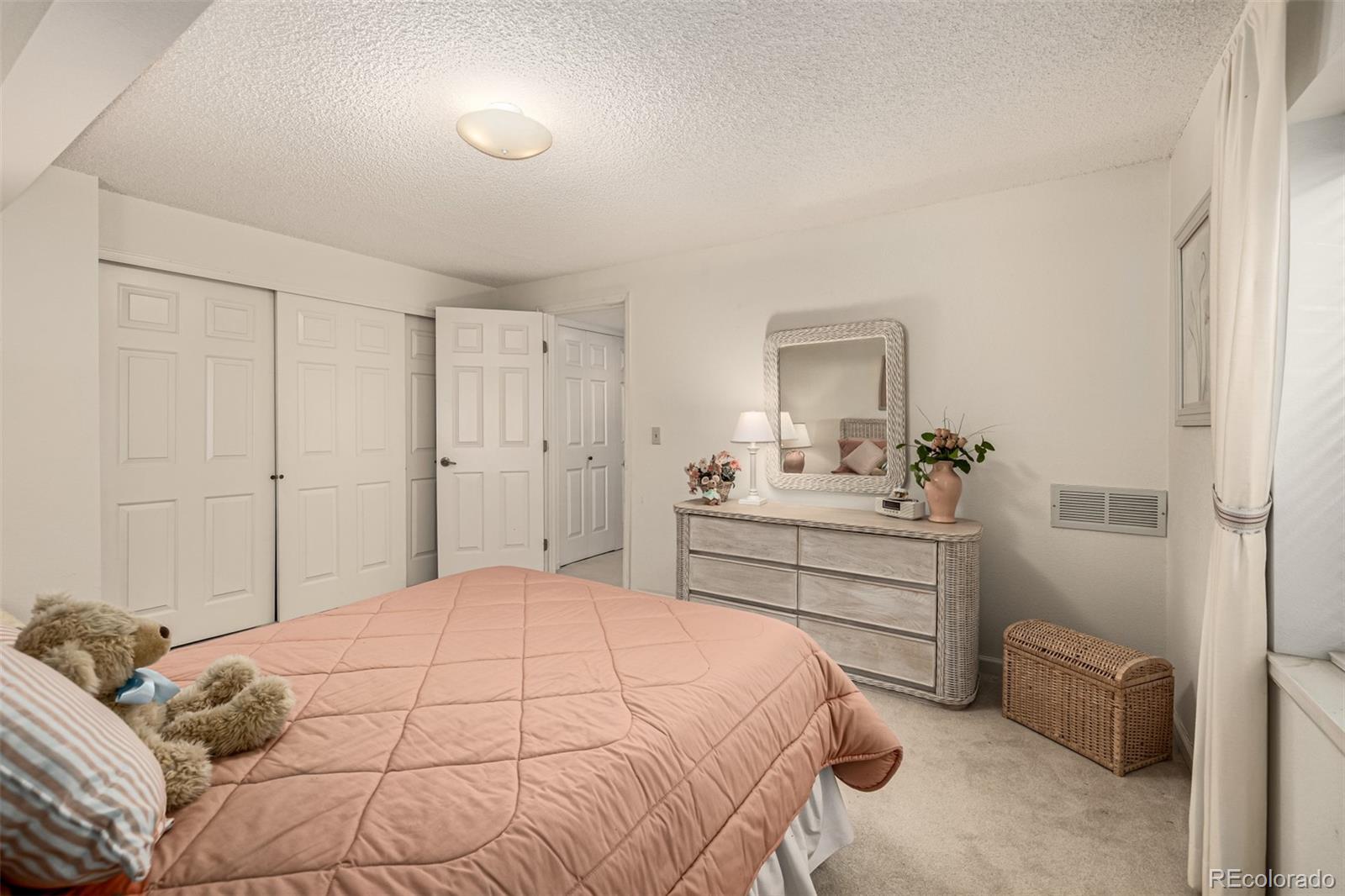 34 Sutherland Court Highlands Ranch, CO 80130 - Photo 29 of 47 Gallery Image 29
