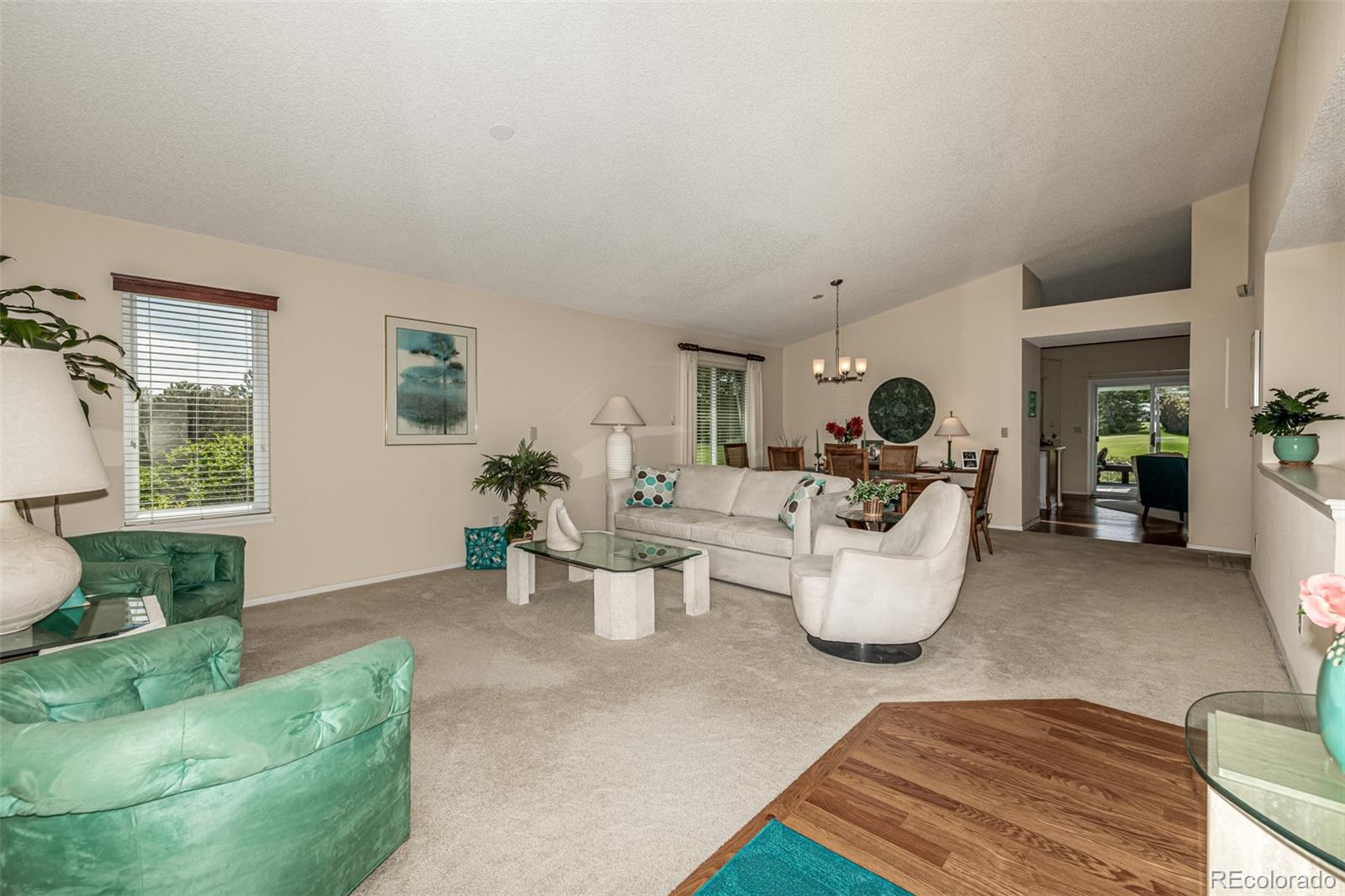 34 Sutherland Court Highlands Ranch, CO 80130 - Photo 5 of 47 Gallery Image 5
