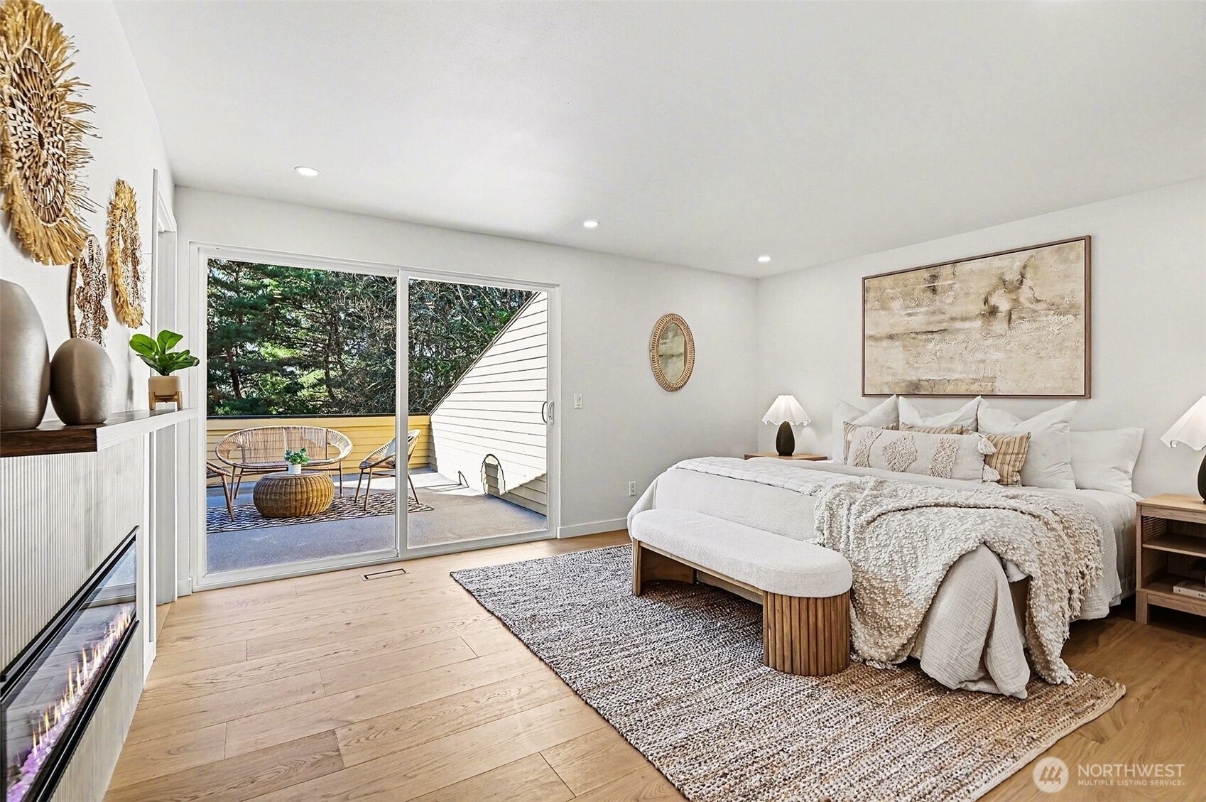 6560 West Mercer Way Mercer Island, WA 98040 - Photo 15 of 33