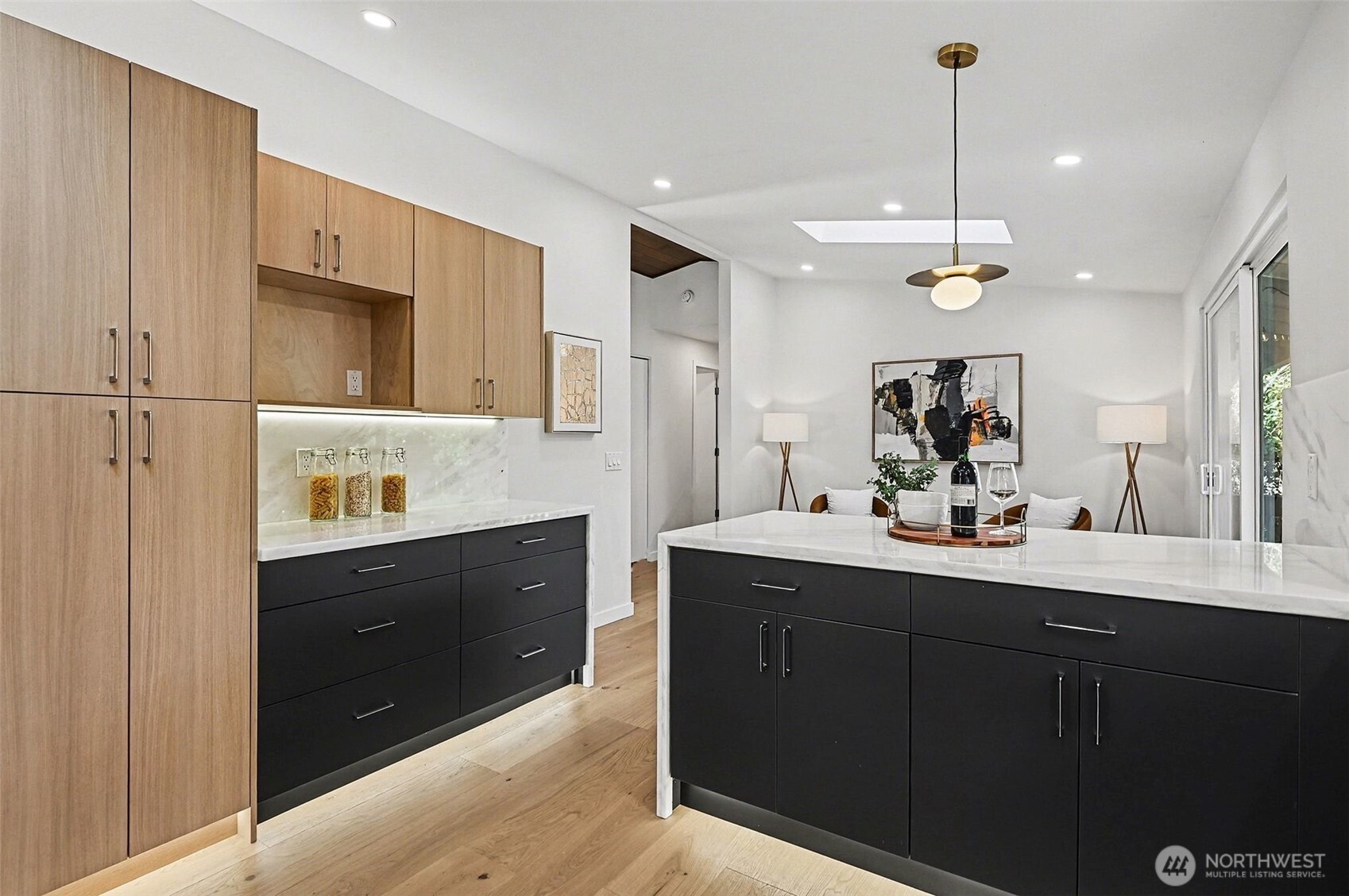 6560 West Mercer Way Mercer Island, WA 98040 - Photo 6 of 33