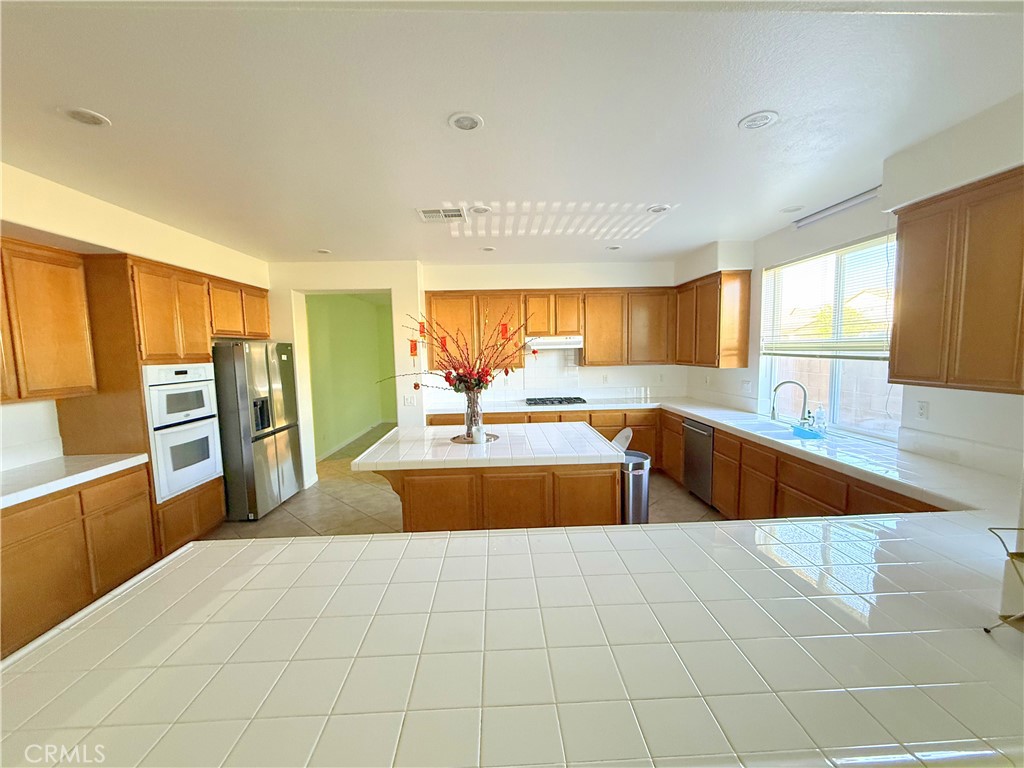 3100 Mill Ridge Drive Hemet, CA 92545 - Photo 10 of 38 Gallery Image 10