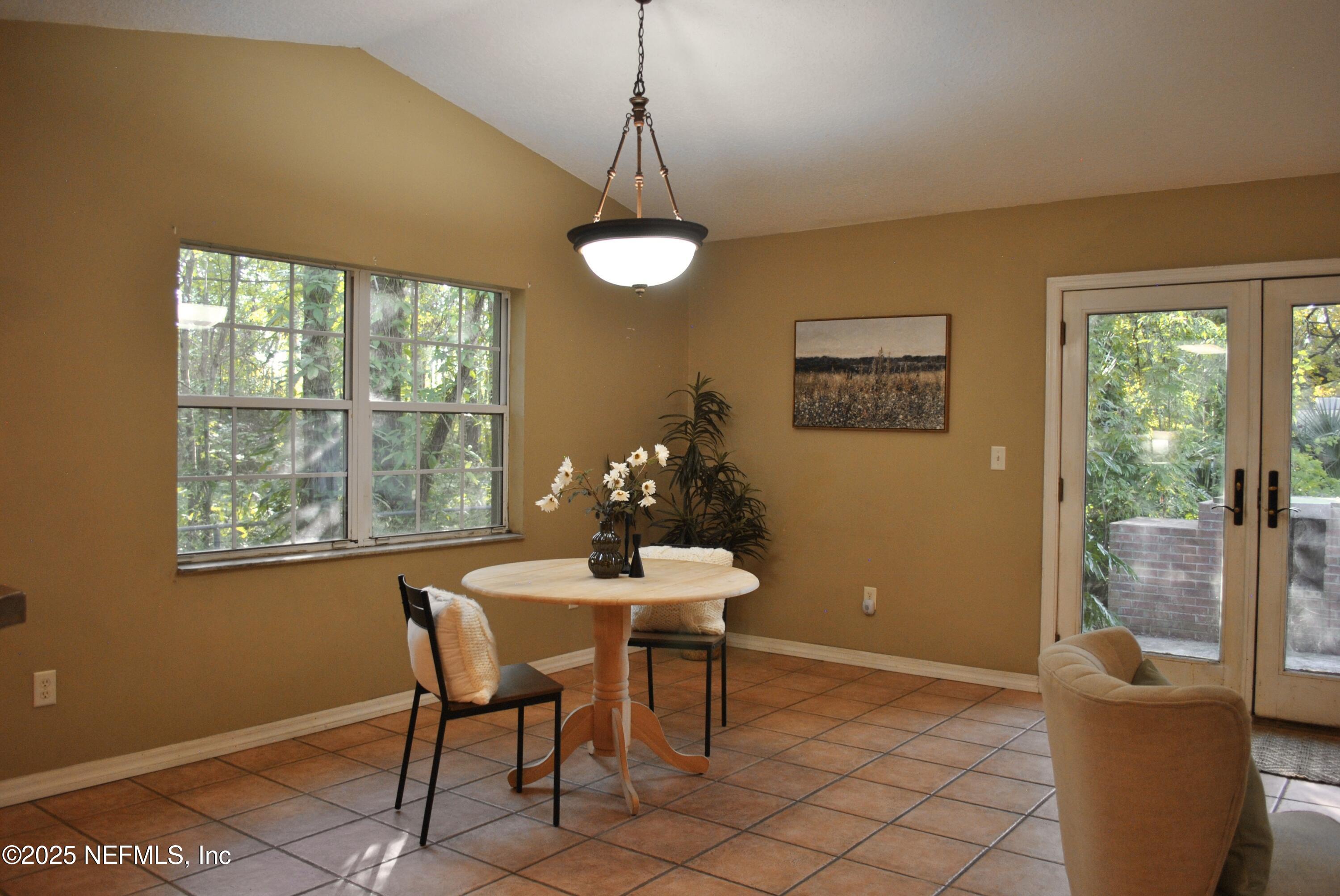 2819 North 6th Street St. Augustine, FL 32084 - Photo 7 of 18 a dining room with furniture and window