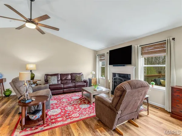 $414,900 | 17456 Wyman Ridge Drive, Eureka, MO 63025