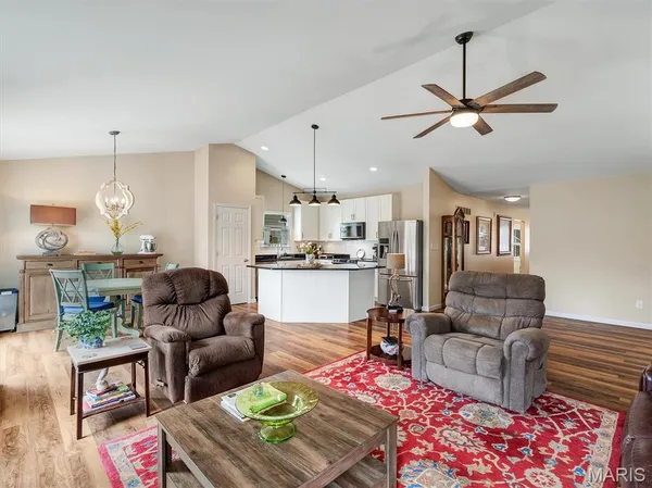 $414,900 | 17456 Wyman Ridge Drive, Eureka, MO 63025