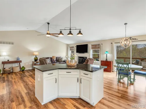 $414,900 | 17456 Wyman Ridge Drive, Eureka, MO 63025