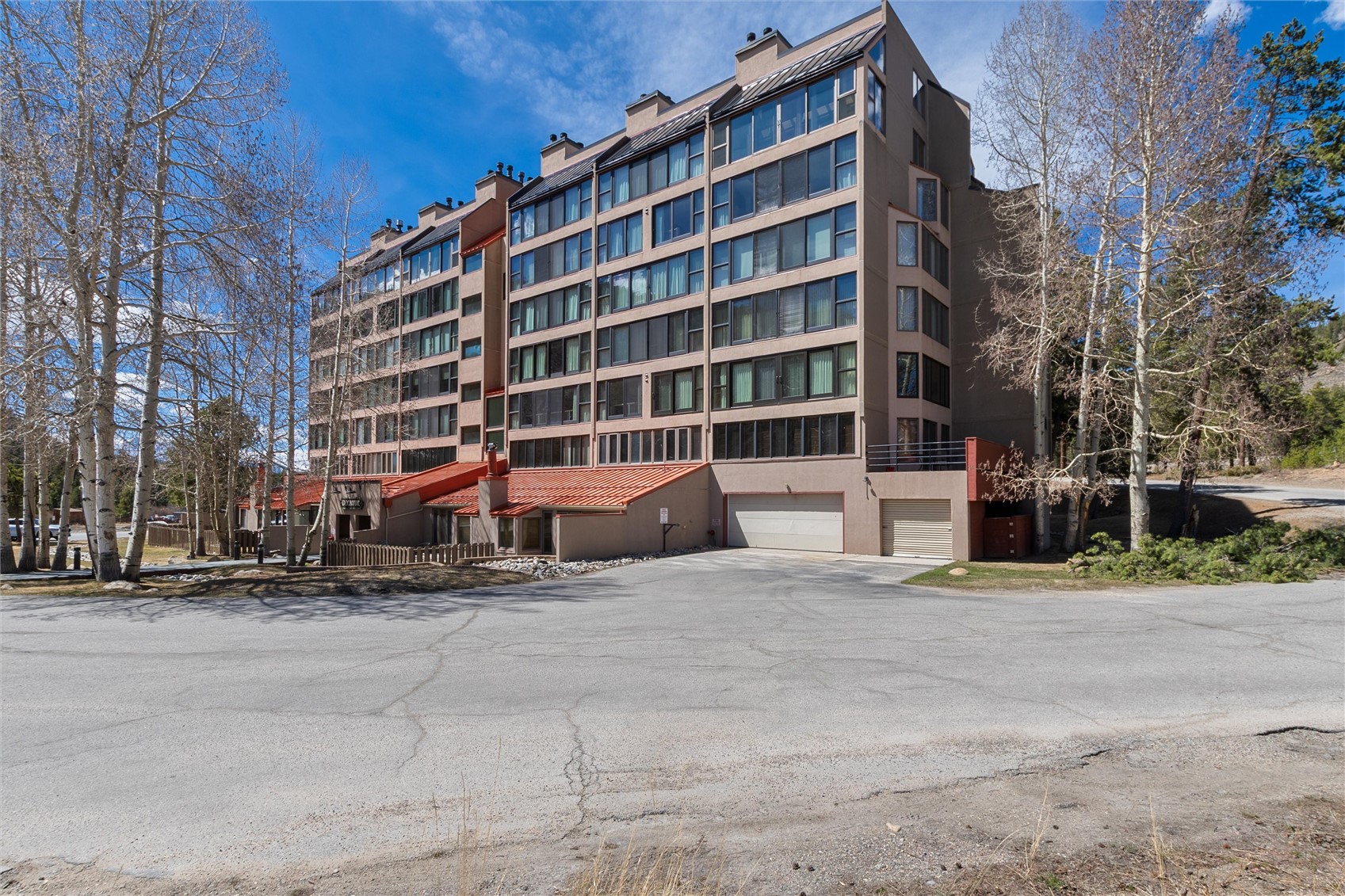 22340 Highway 6, Unit 1804 Keystone, CO 80435 - Photo 4 of 49 a building view