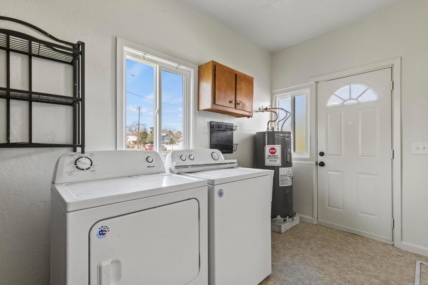 86 North Pacific Street Maxwell, CA 95955 - Photo 21 of 29 Utility/Laundry