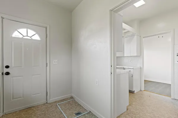 a view of utility room