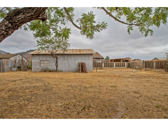 760 Middlefield Road Salinas, CA 93906 - Photo 20 of 24 Gallery Image 20