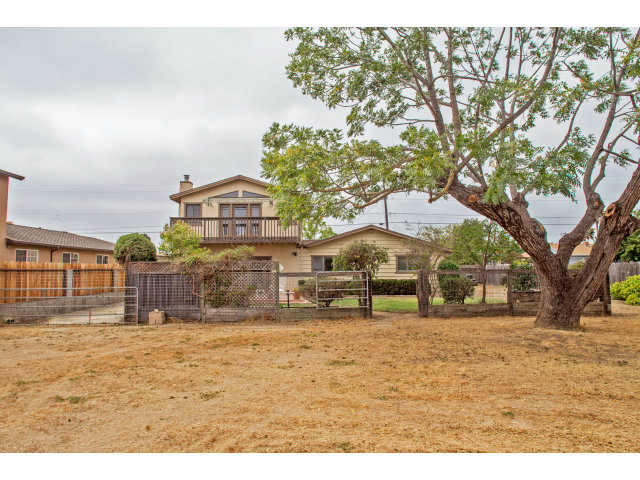 760 Middlefield Road Salinas, CA 93906 - Photo 3 of 24 Gallery Image 3