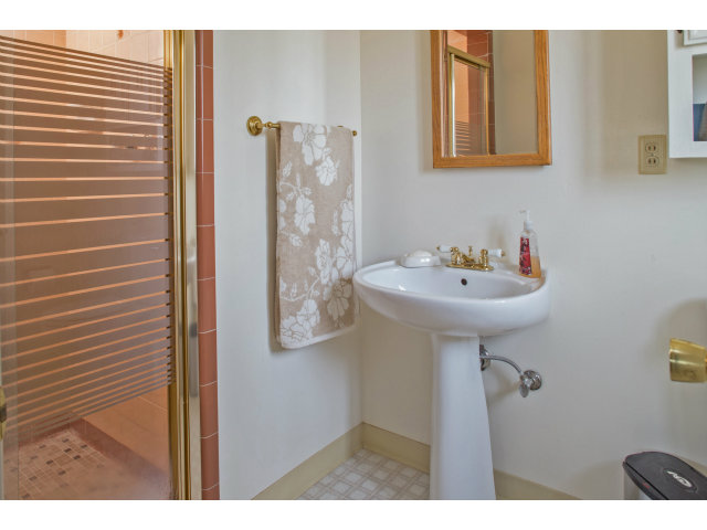 760 Middlefield Road Salinas, CA 93906 - Photo 10 of 24 Gallery Image 10