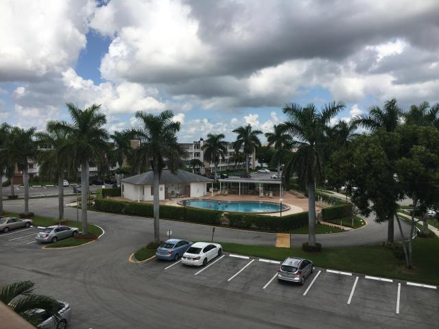 1061 Cornwall East, Unit 1061 Boca Raton, FL 33434 - Photo 23 of 23 Cornwall Pool