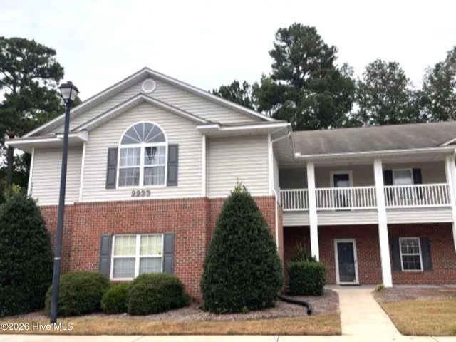 $199,000 | 2233 Locksley Woods Drive, Unit E, Greenville, NC 27858