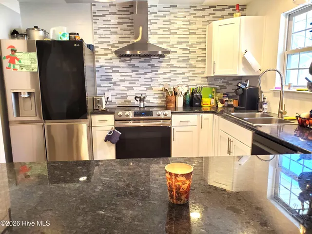 $199,000 | 2233 Locksley Woods Drive, Unit E, Greenville, NC 27858