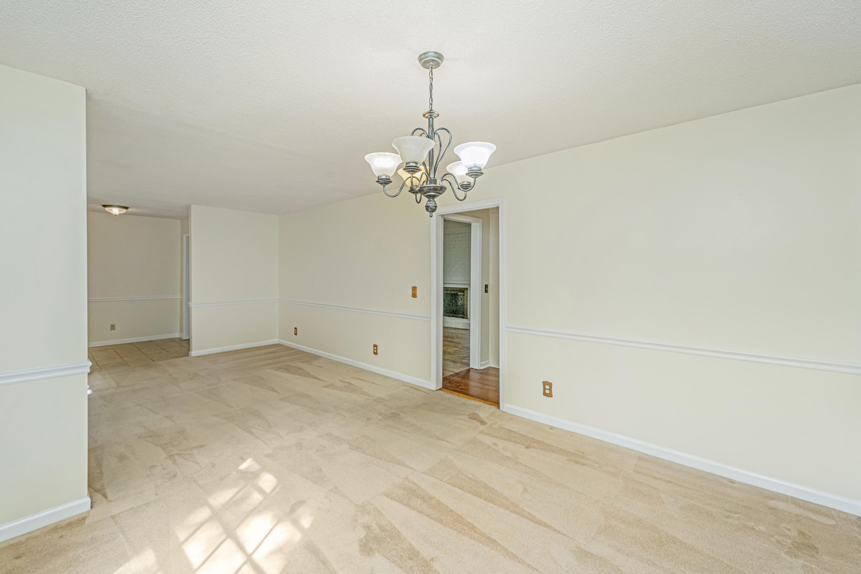 672 Old Plantation Road Charleston, SC 29412 - Photo 4 of 27 Kitchen connection