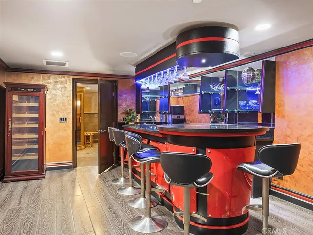 $3,125,521 | 922 East Providencia Avenue, Burbank, CA 91501