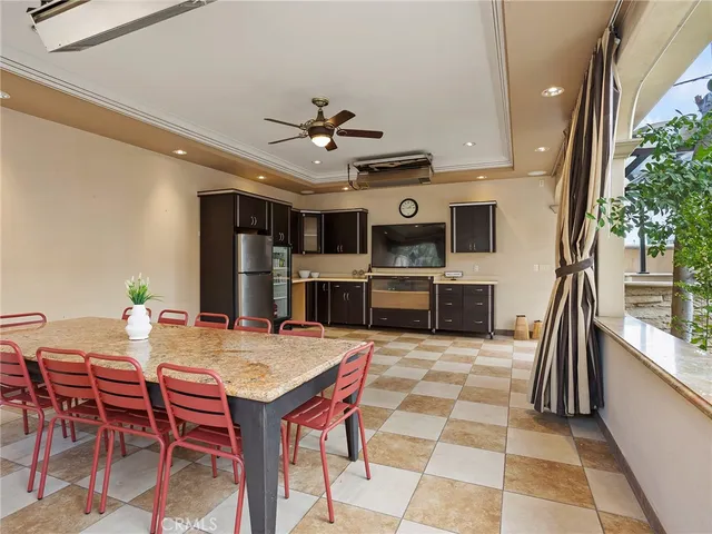 $3,125,521 | 922 East Providencia Avenue, Burbank, CA 91501