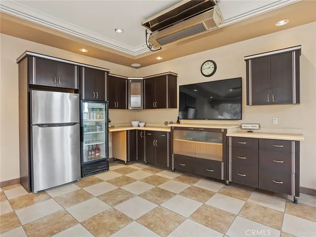 $3,125,521 | 922 East Providencia Avenue, Burbank, CA 91501