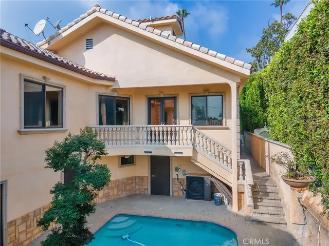 $3,125,521 | 922 East Providencia Avenue, Burbank, CA 91501