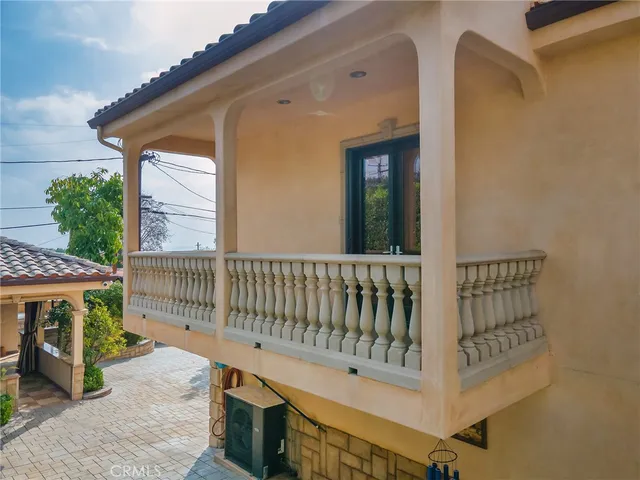 $3,125,521 | 922 East Providencia Avenue, Burbank, CA 91501