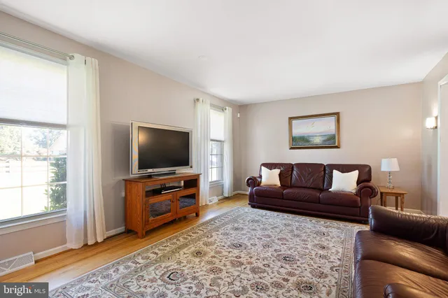 $675,000 | 526 Dawson Tract, Hockessin, DE 19707