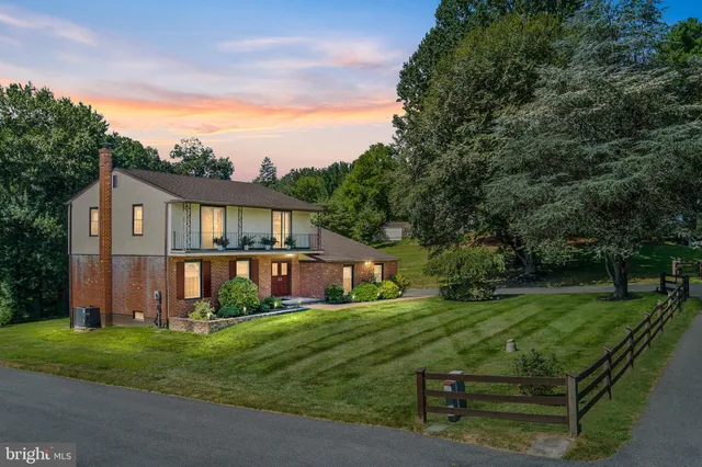 $675,000 | 526 Dawson Tract, Hockessin, DE 19707