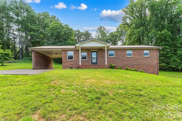 $319,000 | 3695 Bradley Road, Morganton, NC 28655