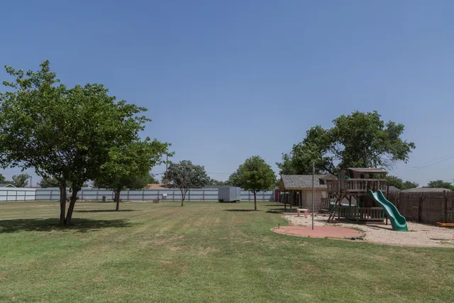 $399,000 | 1308 West 24th Street, Plainview, TX 79072