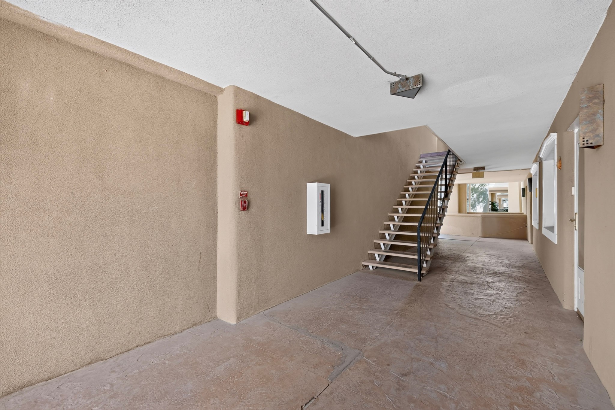 663 Bishops Lodge Road, Unit 38 Santa Fe, NM 87501 - Photo 5 of 36