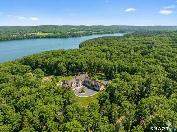 $1,990,000 | 5 Viewpoint Lane, Ellington, CT 06029