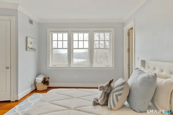 $1,990,000 | 5 Viewpoint Lane, Ellington, CT 06029