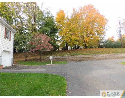 2304 Buckingham Circle Middletown, NJ 07748 - Photo 20 of 25 a view of park space