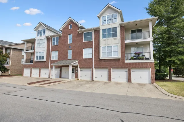 $375,000 | 2000 Newark Lane, Unit F200, Thompson's Station, TN 37179