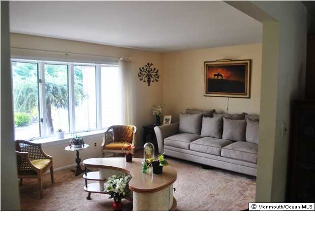 18 Patterson Drive Freehold, NJ 07728 - Photo 3 of 19 Additional Photo