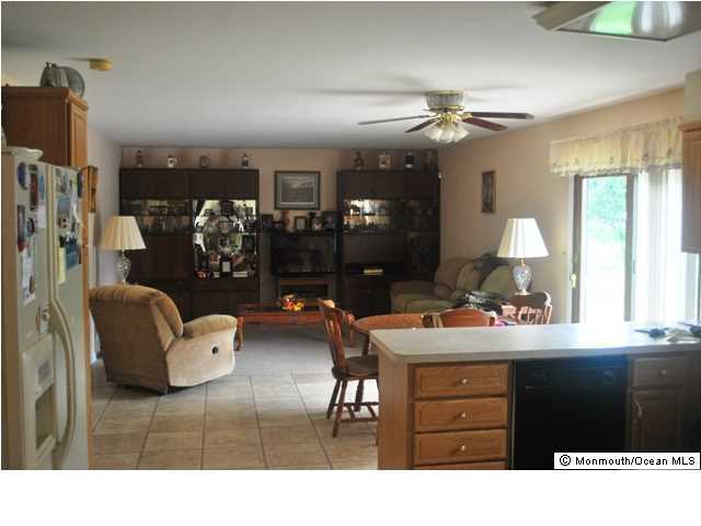 18 Patterson Drive Freehold, NJ 07728 - Photo 6 of 19 Additional Photo