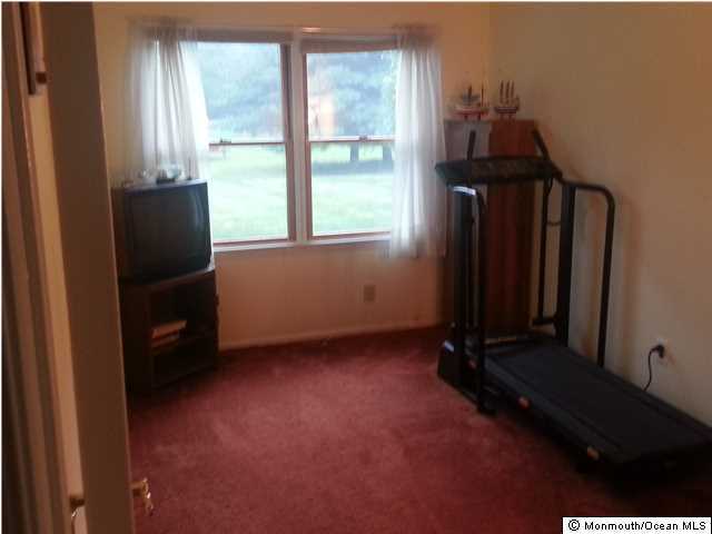 18 Patterson Drive Freehold, NJ 07728 - Photo 8 of 19 Additional Photo