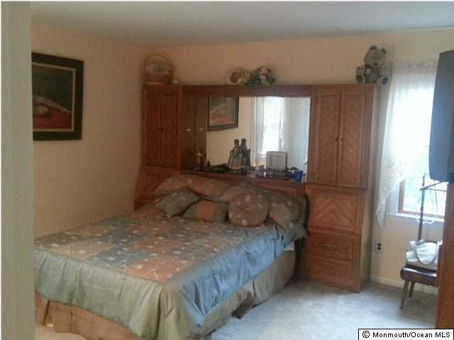 18 Patterson Drive Freehold, NJ 07728 - Photo 9 of 19 Additional Photo