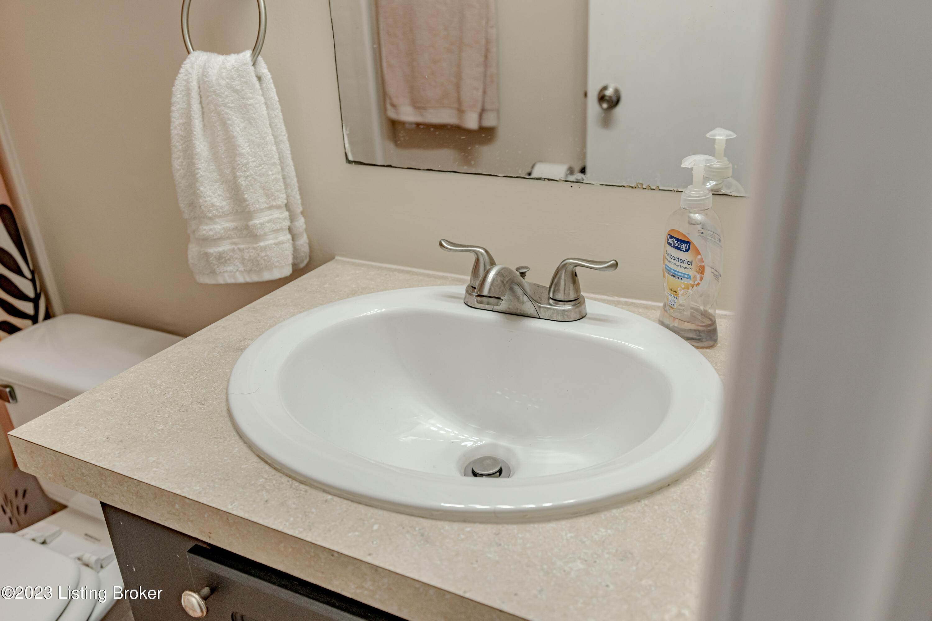 292 Stoneview Church Road Leitchfield, KY 42754 - Photo 20 of 73 DSC05151