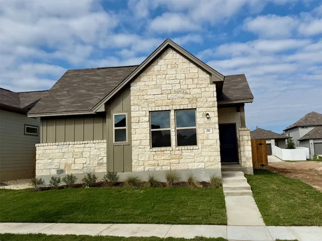$309,999 | 717 Treadwell Lane, Kyle, TX 78640