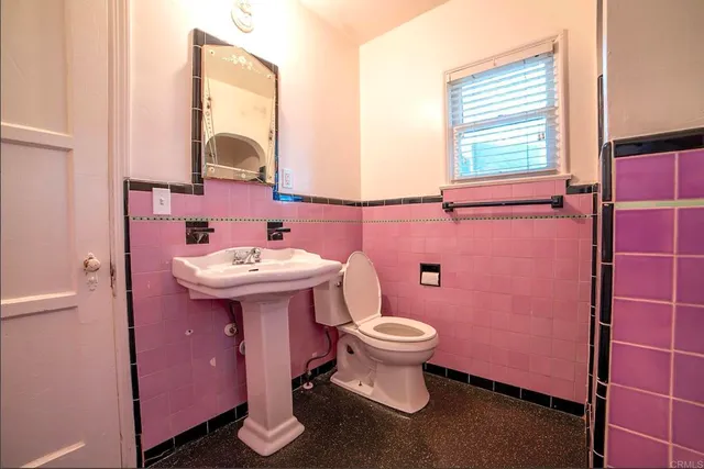 $1,250,000 | 362 Palm Avenue, Chula Vista, CA 91911