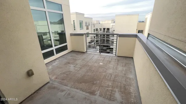 $2,770 | 4949 North 7th Street, Unit C3L, Phoenix, AZ 85014