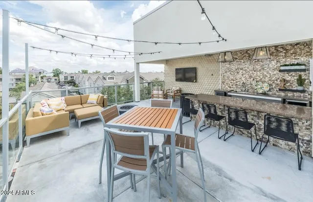 $2,770 | 4949 North 7th Street, Unit C3L, Phoenix, AZ 85014