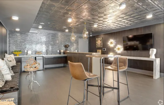 $2,770 | 4949 North 7th Street, Unit C3L, Phoenix, AZ 85014