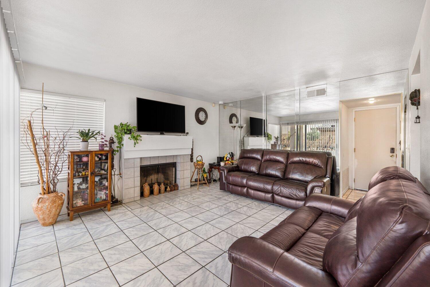 43663 Byron Drive Lancaster, CA 93535 - Photo 11 of 46 11-ByronDrive-ed1c232bf2