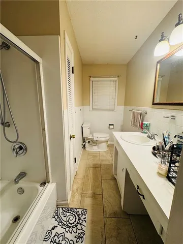 $295,000 | 7412 North Wayne Avenue, Kansas City, MO 64118